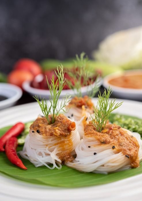 rice-noodle-noodles-topped-with-coconut-milk_1150-22233